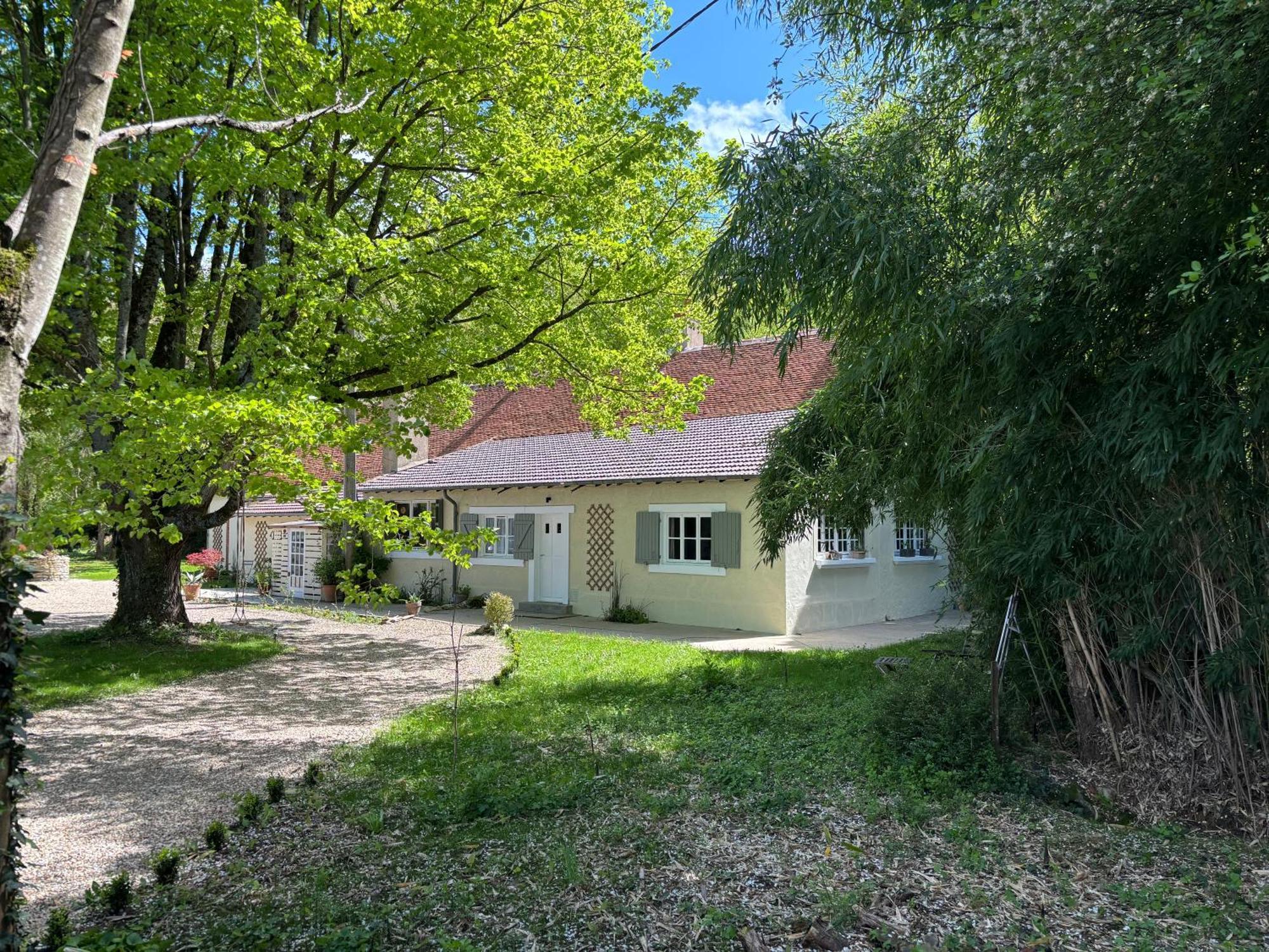 La Haute Tremiere Charenton-du-Cher Exteriör bild