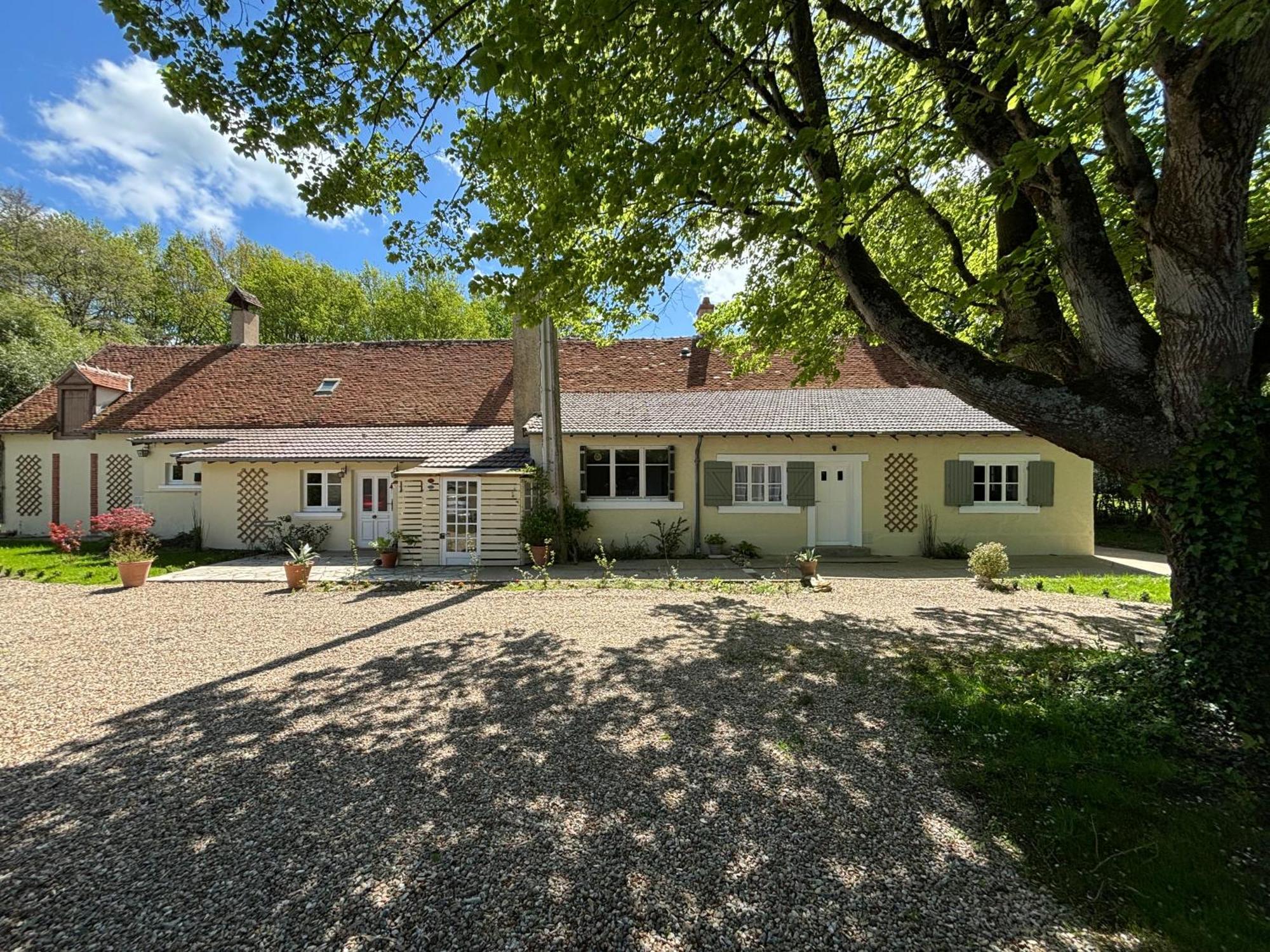 La Haute Tremiere Charenton-du-Cher Exteriör bild